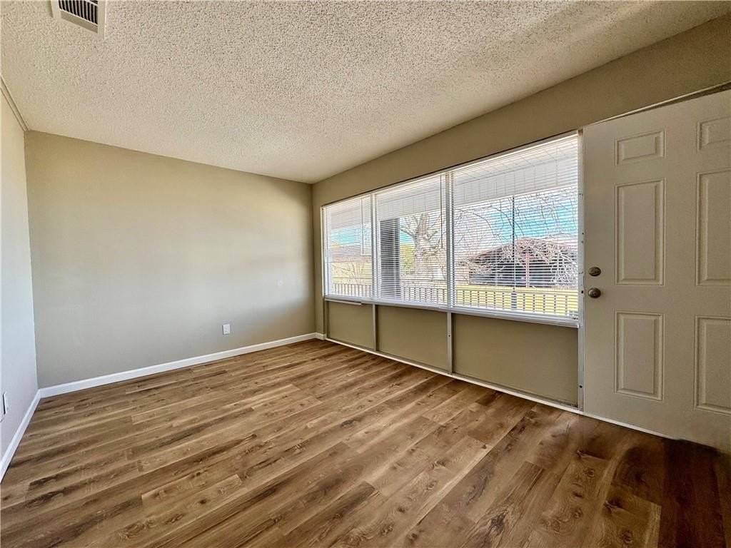 1716 Polk St - Photo 3 of 29