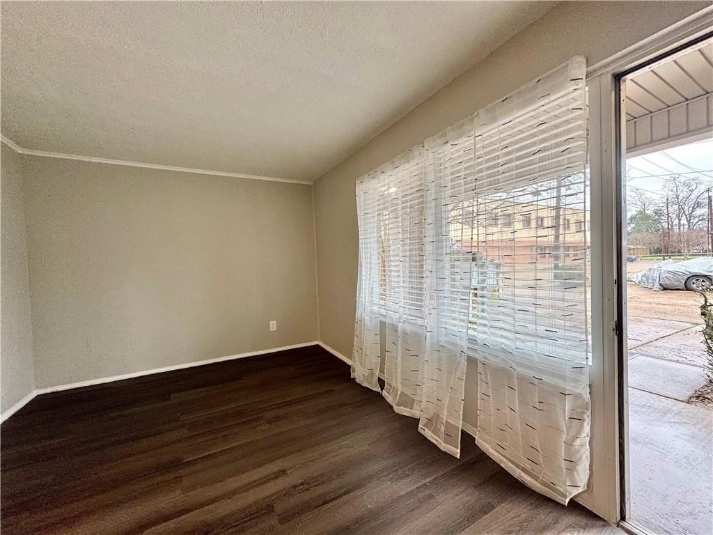 1721 White St - Photo 5 of 32