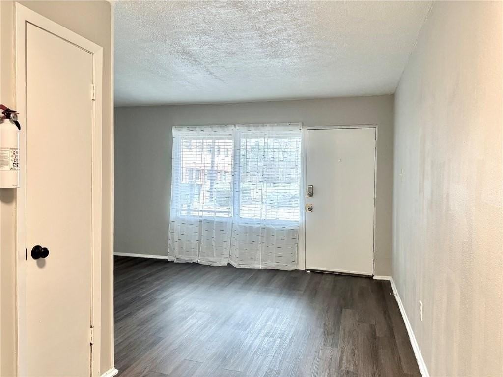 1721 White St - Photo 7 of 32