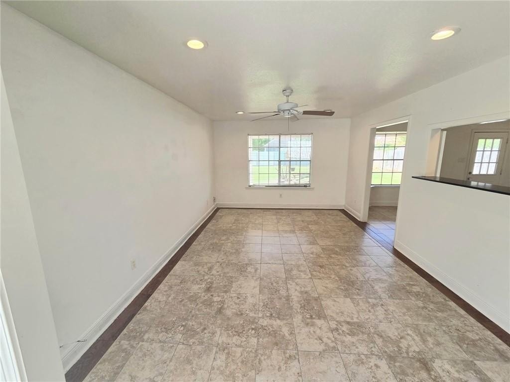 834 Faun St - Photo 3 of 14