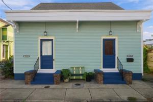 featured image of 3030 Royal St