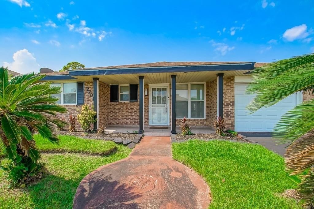 7708 Ligustrum Dr - Photo 2 of 22