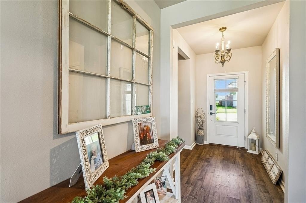 664 Lakeshore Village Dr - Photo 3 of 41