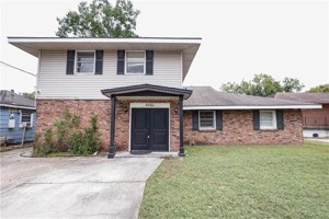 featured image of 4853 Metropolitan Dr