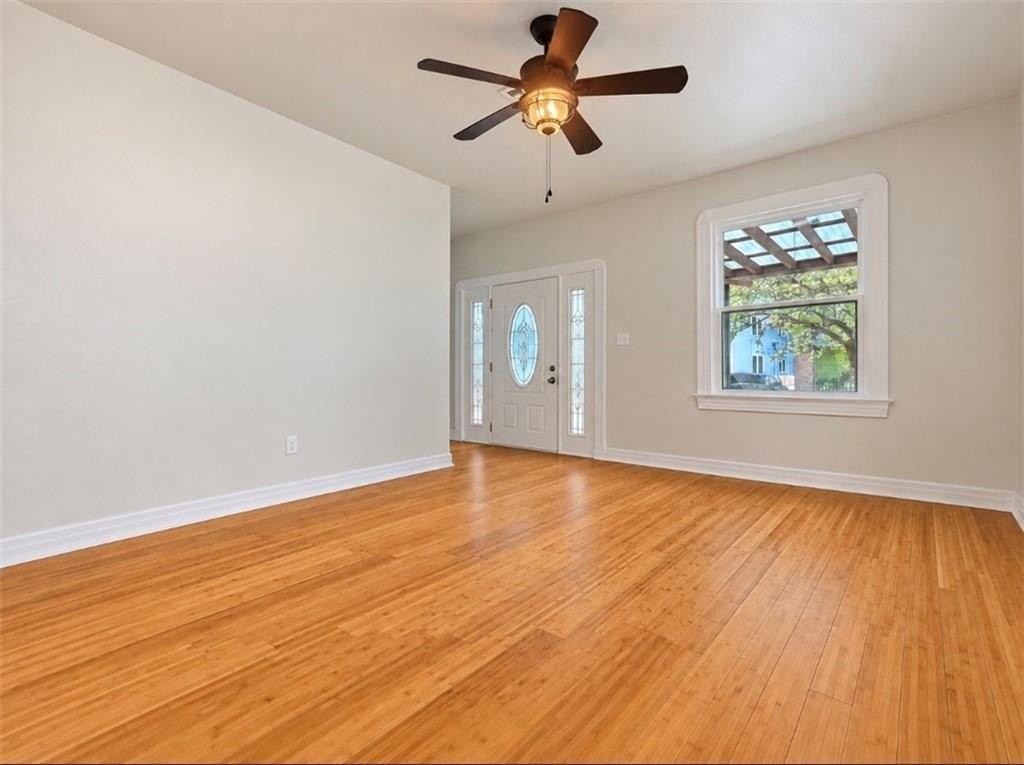5225 Conti St - Photo 3 of 47