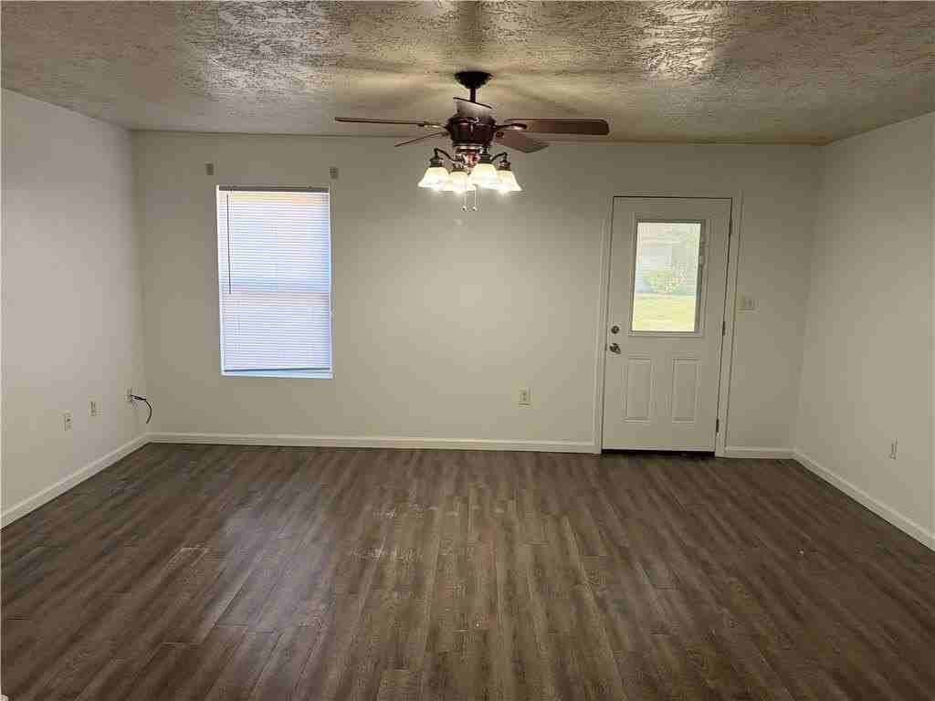 47024 Ligia Pl - Photo 2 of 11