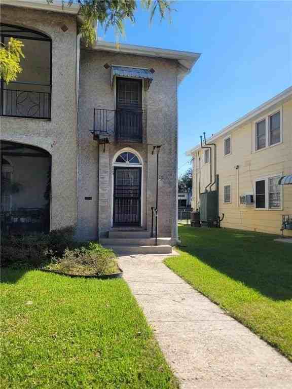 5521 Hawthorne Pl - Photo 2 of 16
