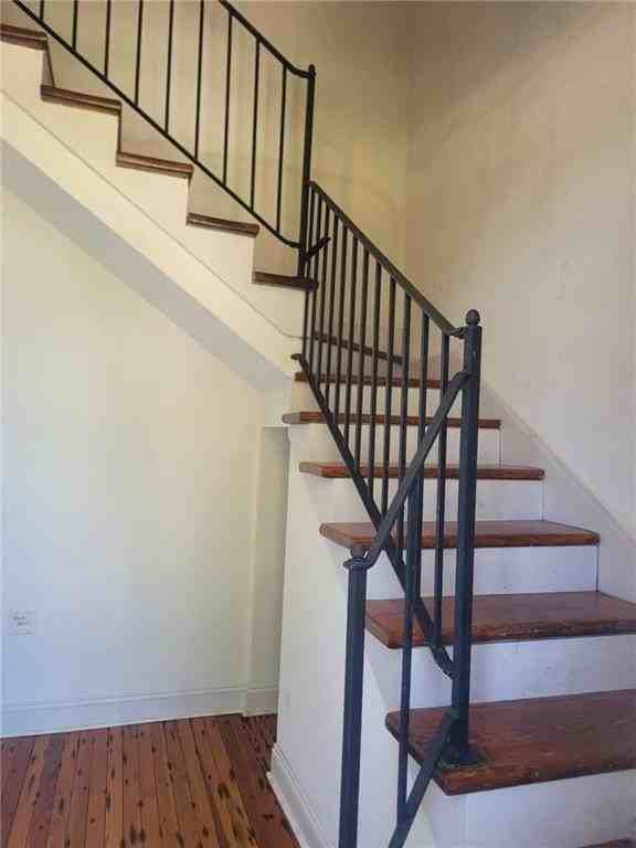 5521 Hawthorne Pl - Photo 4 of 16