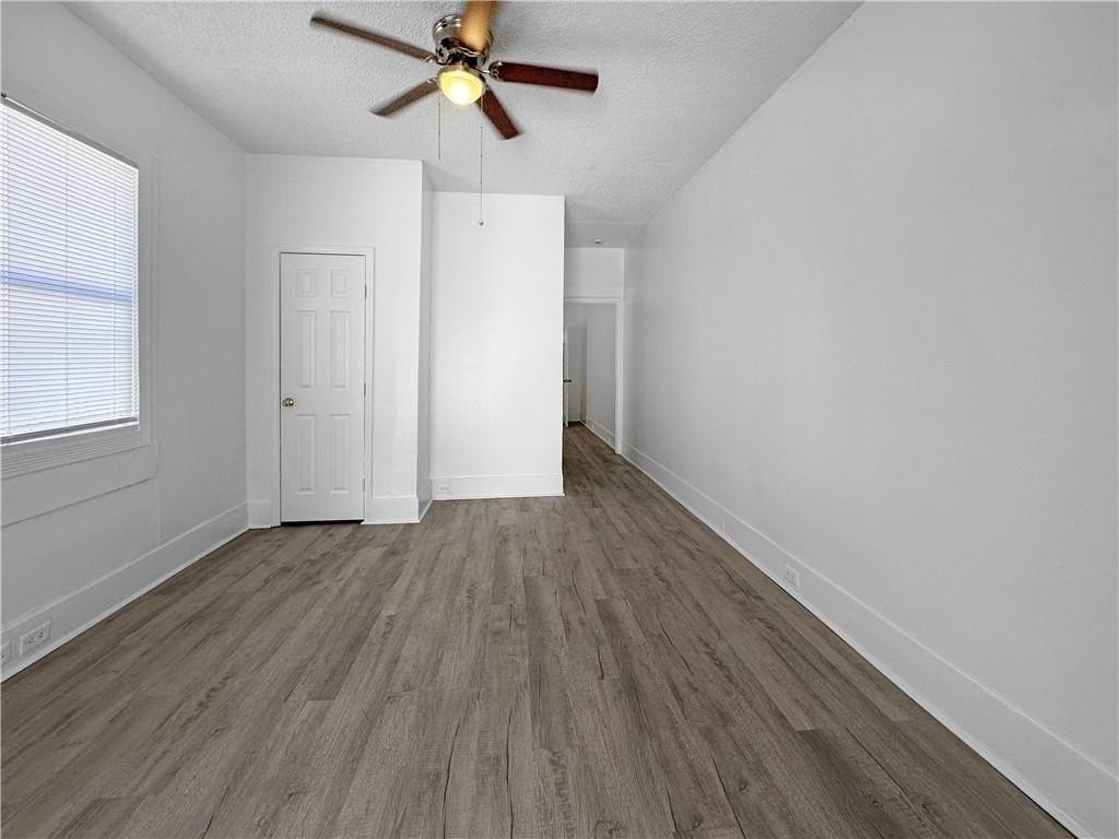 8611 Belfast St - Photo 6 of 9
