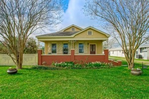 featured image of 12563 River Rd