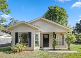 featured image of 123 Scott St