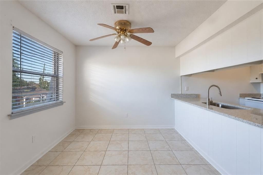 2524 Pecan Dr - Photo 4 of 8