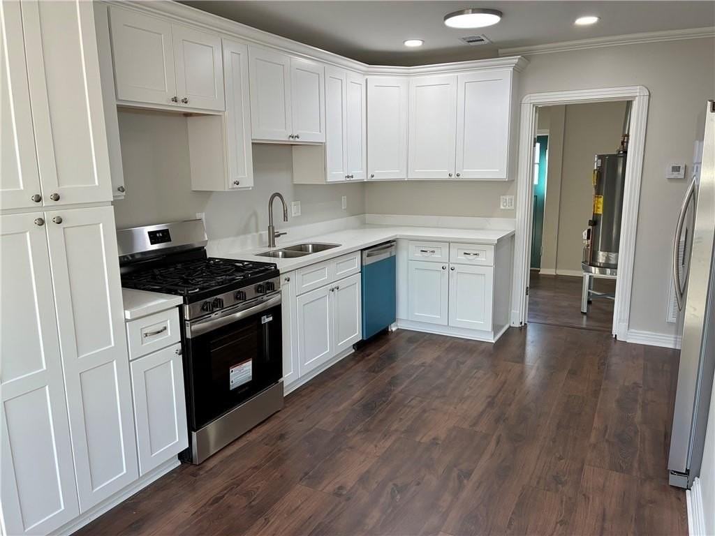 4916 Touro St - Photo 5 of 8