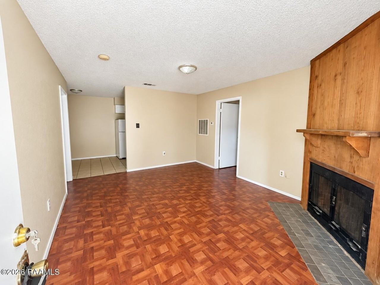 108 Meudon St - Photo 2 of 7