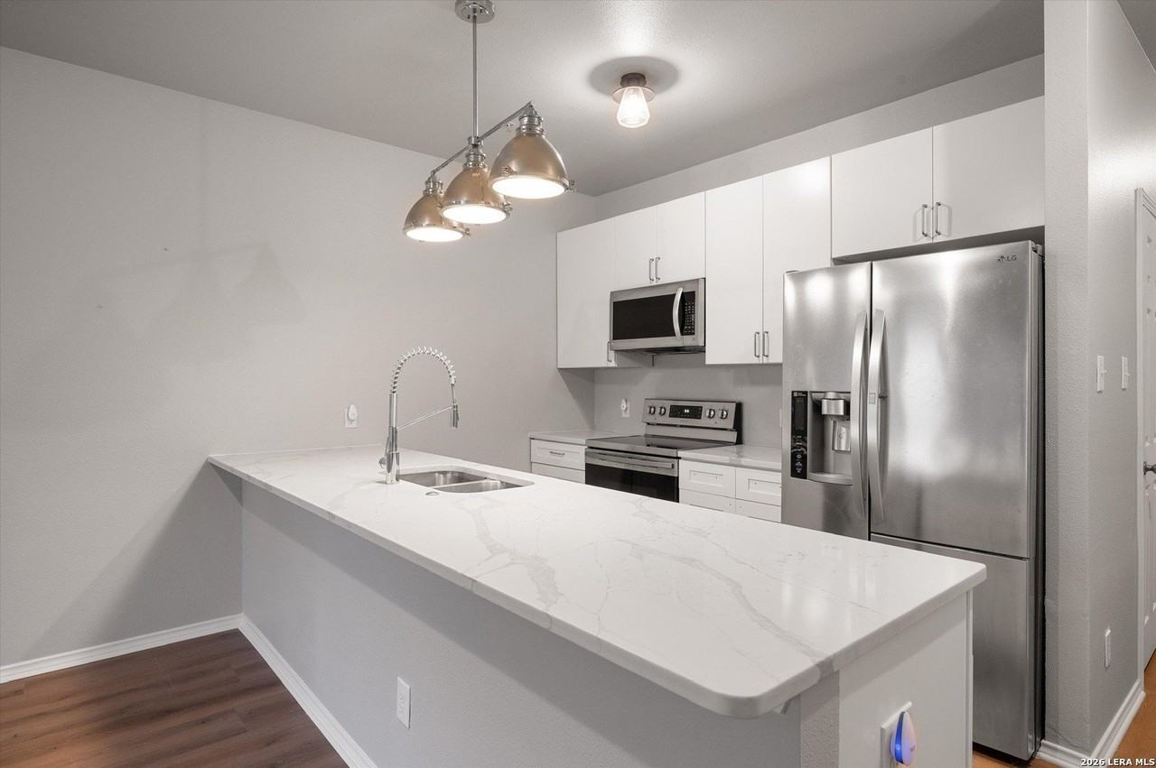 10623 Mathom Lndg - Photo 2 of 17