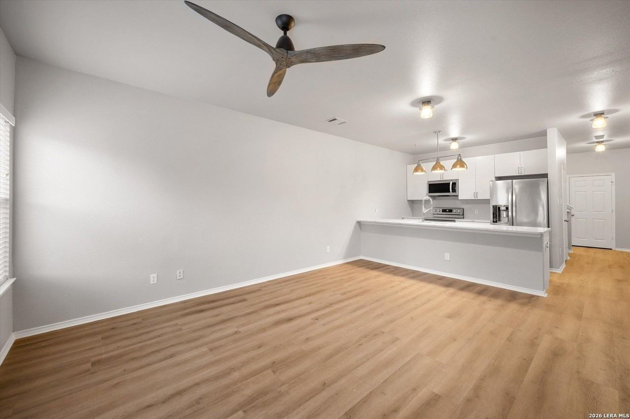 10623 Mathom Lndg - Photo 4 of 17