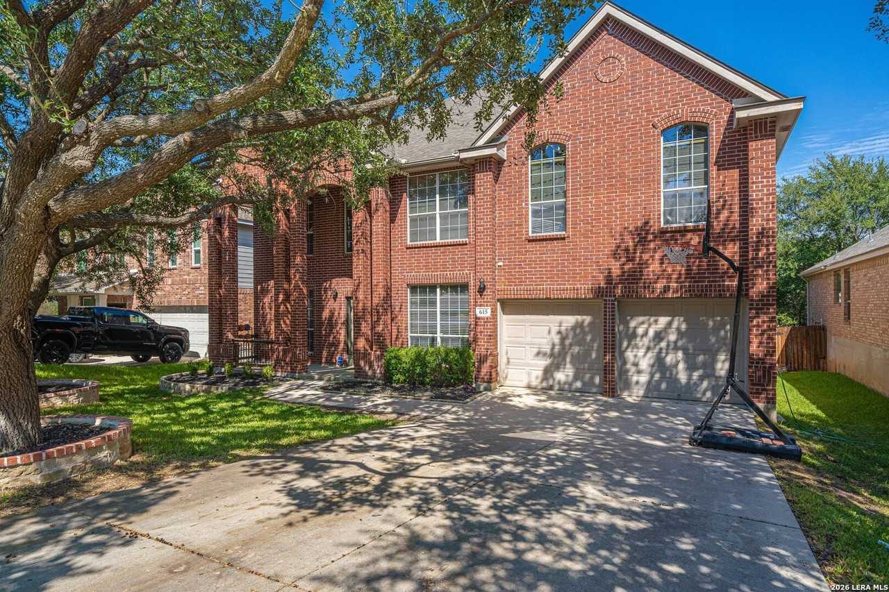 615 Windhurst - Photo 2 of 36