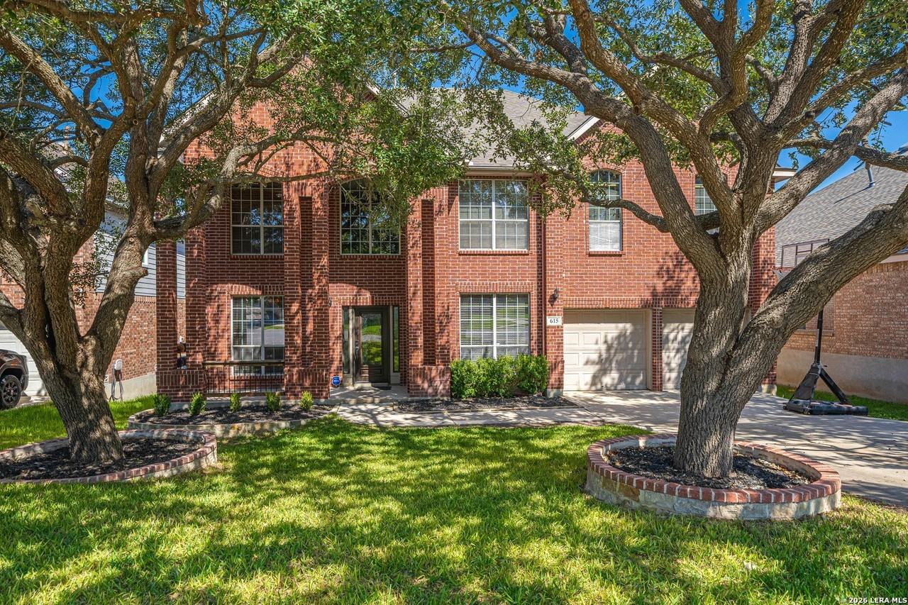 615 Windhurst - Photo 3 of 36