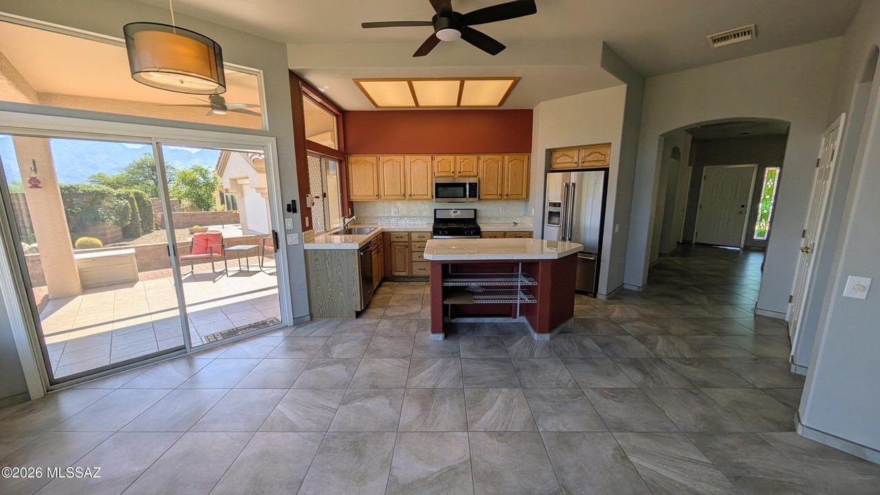 14214 N Trade Winds Way - Photo 6 of 17