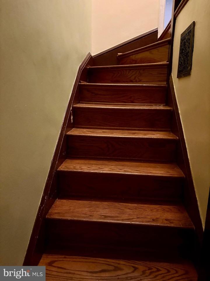 3303 Ames St Ne - Photo 3 of 22