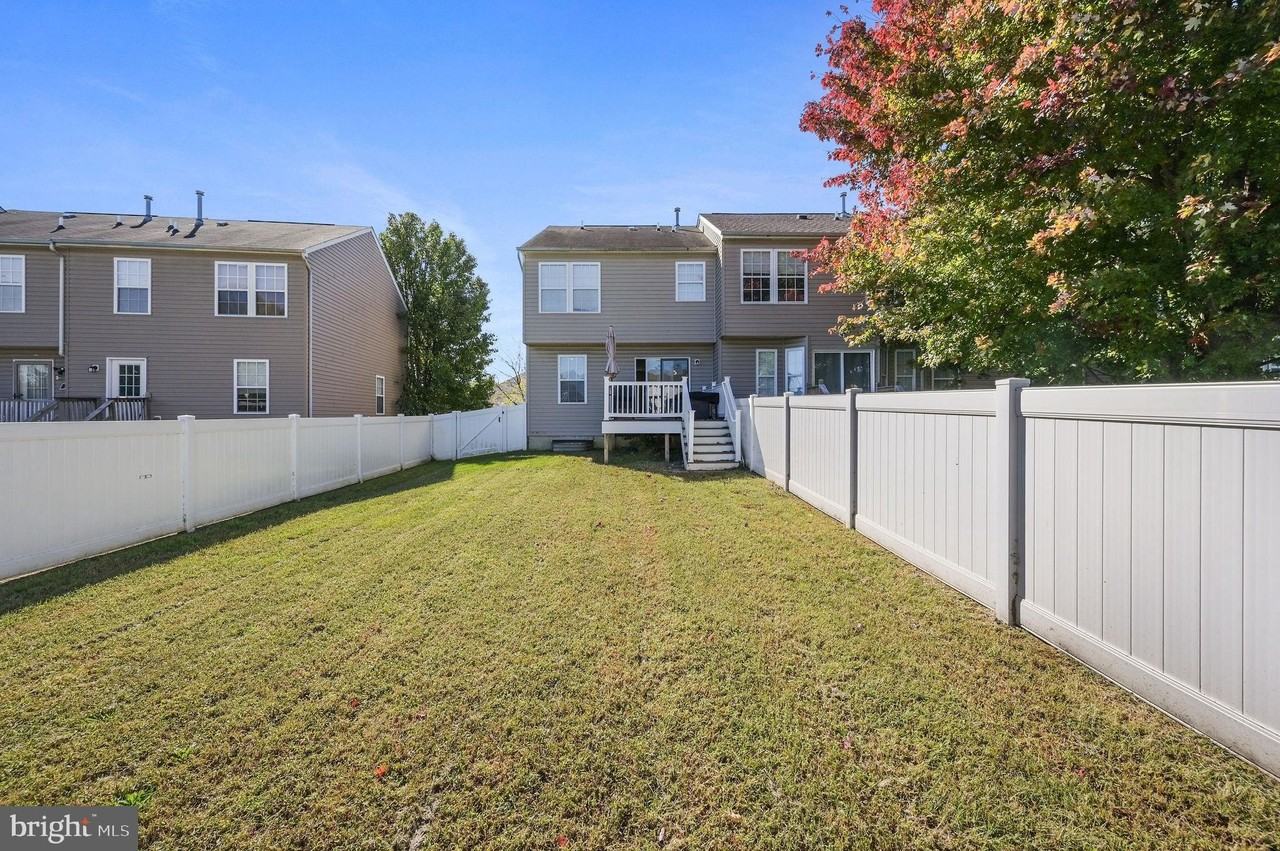 273 Thomas Harmon Dr - Photo 2 of 20