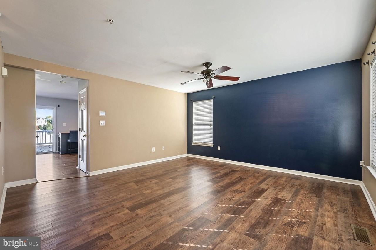 273 Thomas Harmon Dr - Photo 6 of 20