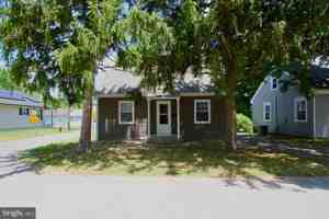 featured image of 31 Stevens St