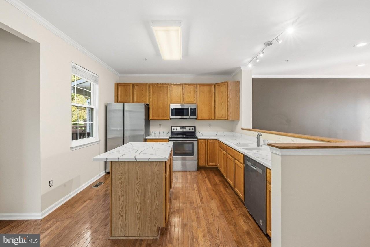 612 Trout Run Ct - Photo 7 of 23