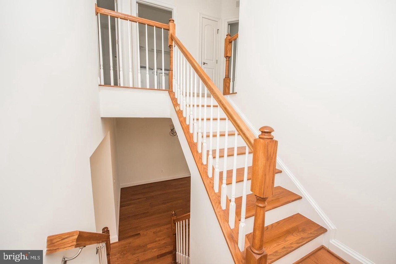 2507 Rolling Forest Dr - Photo 5 of 39