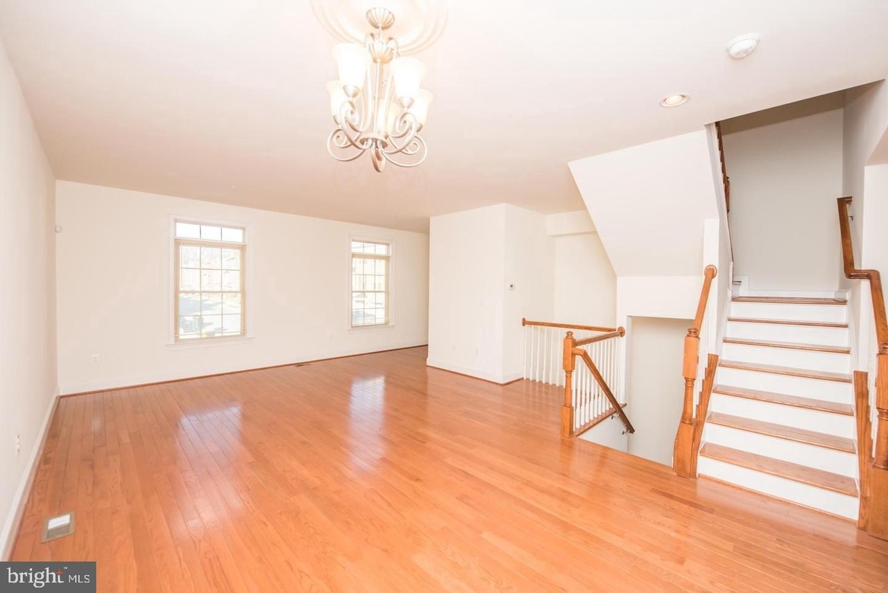 2507 Rolling Forest Dr - Photo 6 of 39