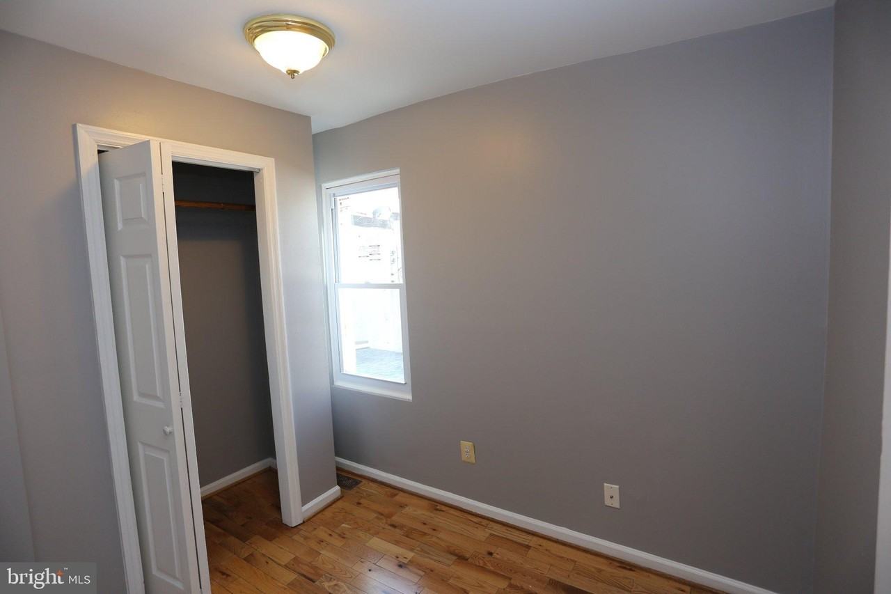840 S Kenwood Ave - Photo 6 of 10