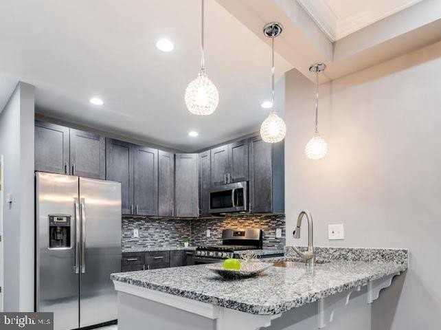 222 N Collington Ave - Photo 5 of 27