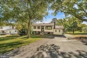 featured image of 6541 S Clifton Rd