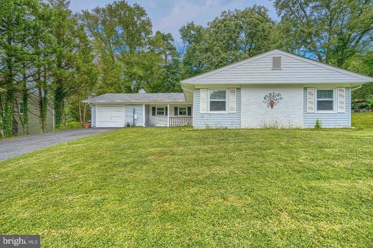 410 Acadia Dr - Photo 2 of 35