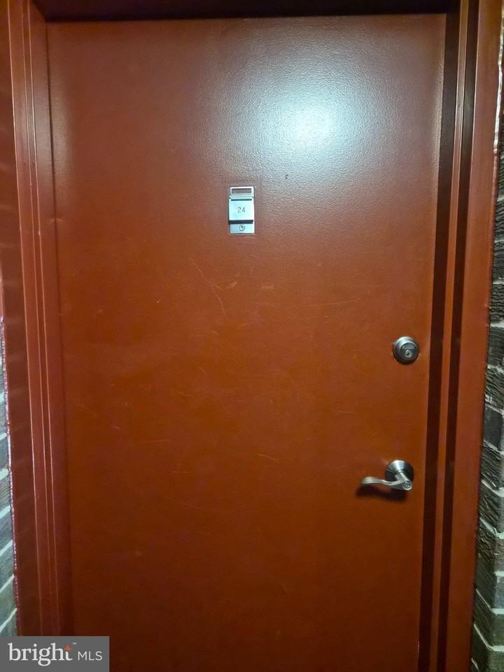 425 Christopher Ave #41 - Photo 2 of 19