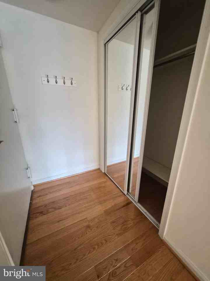 425 Christopher Ave #41 - Photo 5 of 19