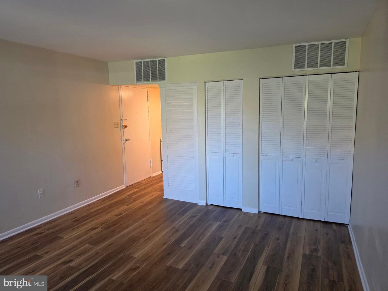 2111 Walsh View Ter #303 - Photo 3 of 8