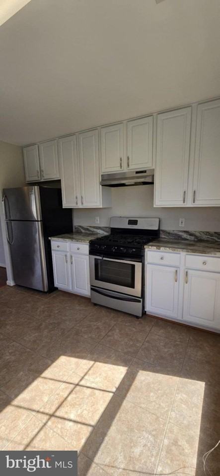 110 Watkins Pond Blvd #301 - Photo 7 of 42