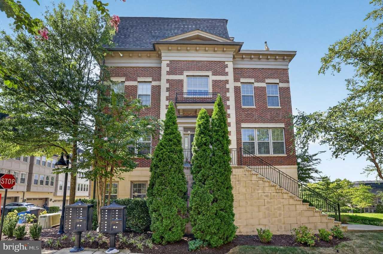 510 Overlook Park Dr #32