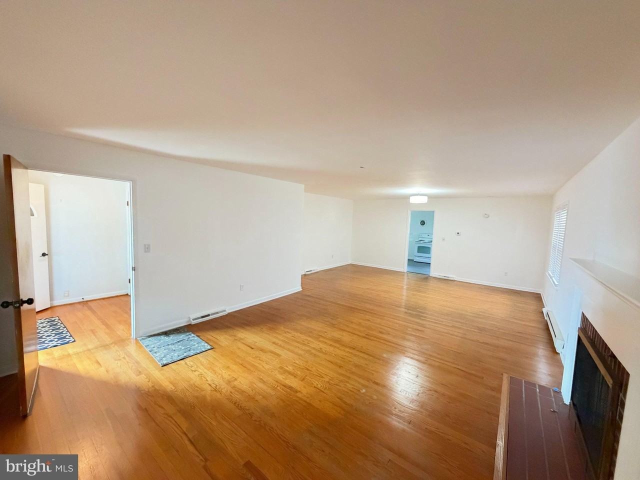 11 W Magnolia Ave - Photo 5 of 14