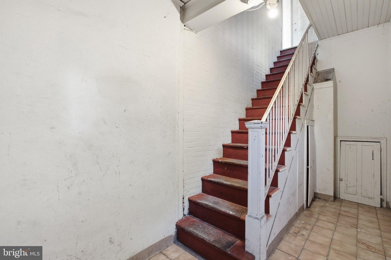 902 Highland Ave - Photo 6 of 21