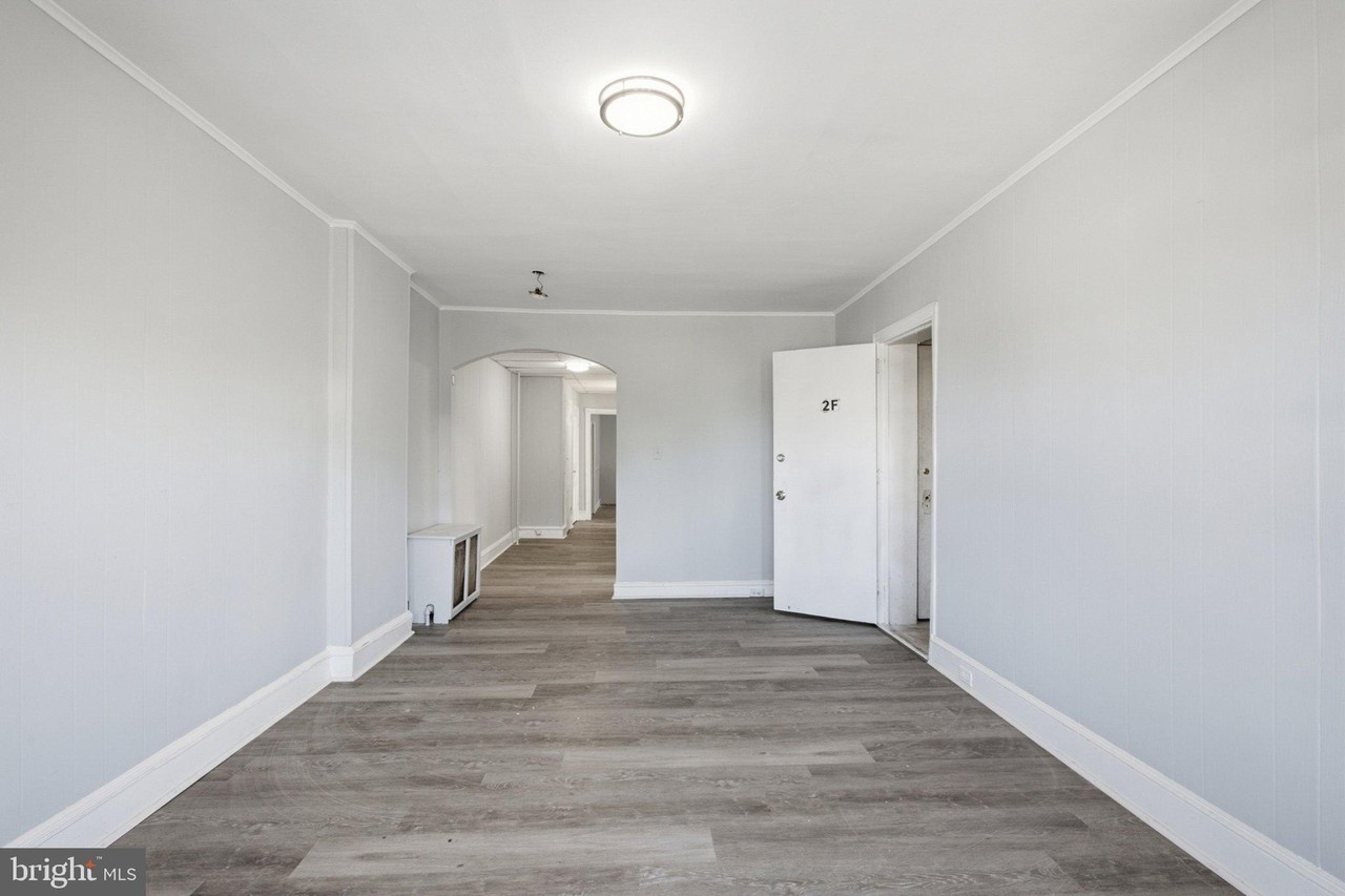 902 Highland Ave - Photo 7 of 21
