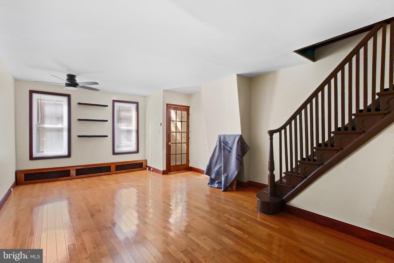 527 Greenwich St - Photo 6 of 26