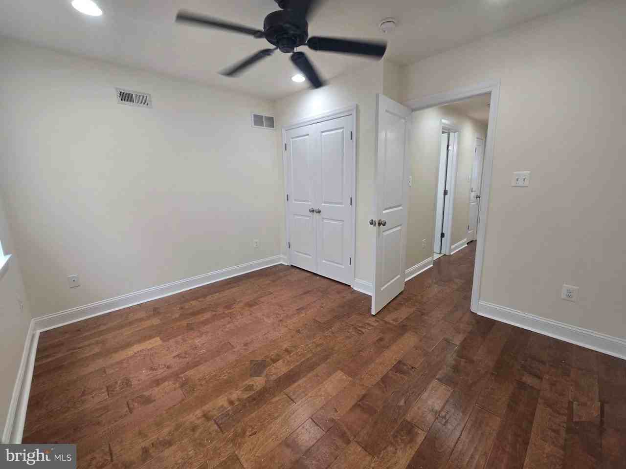 1338 S Bancroft St - Photo 7 of 16