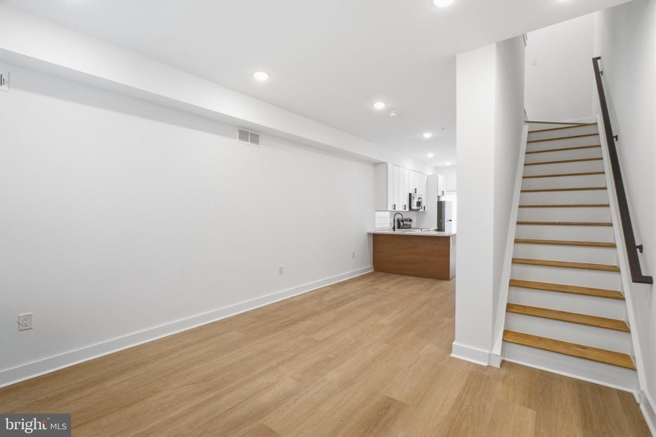 1020 W Orleans St - Photo 2 of 27