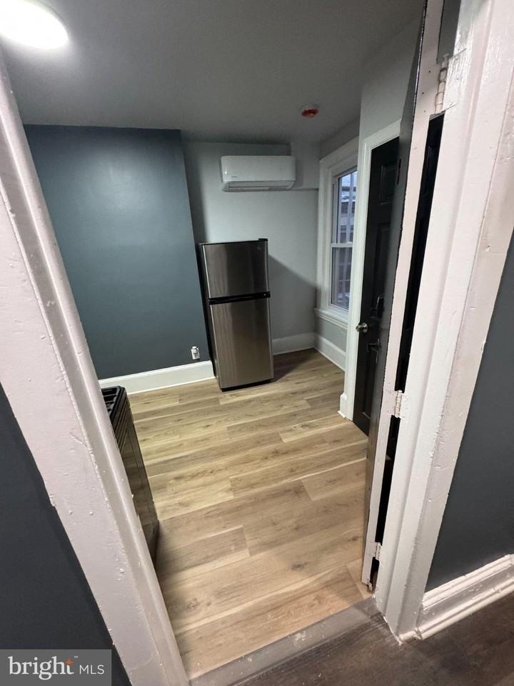 525 N 22nd St #3 - Photo 2 of 13