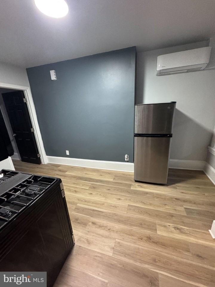 525 N 22nd St #3 - Photo 3 of 13