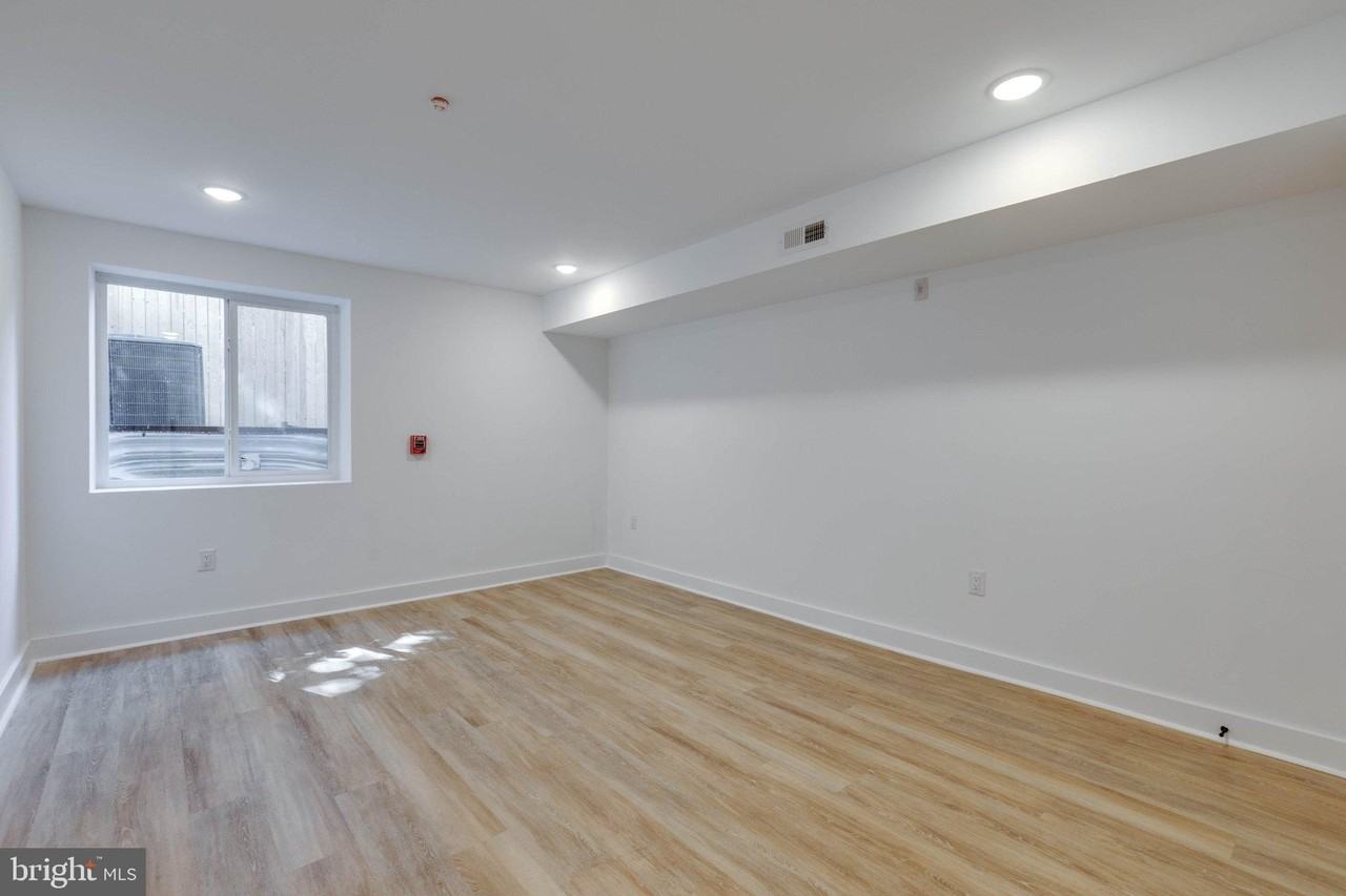 3842 Fairmount Ave #2 - Photo 5 of 8