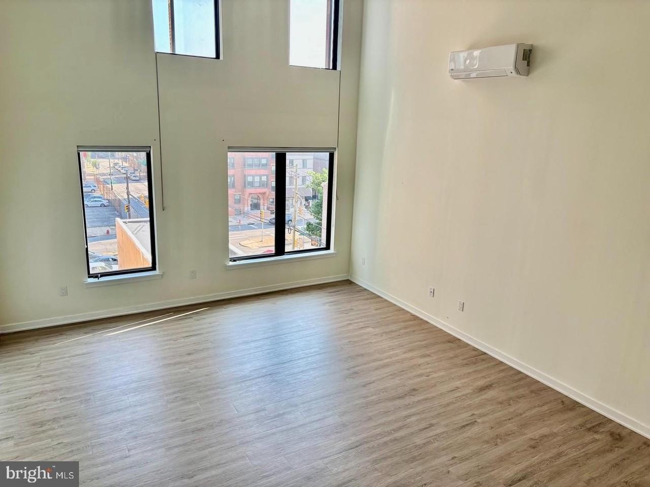 500 N 13th St #505 - Photo 3 of 15