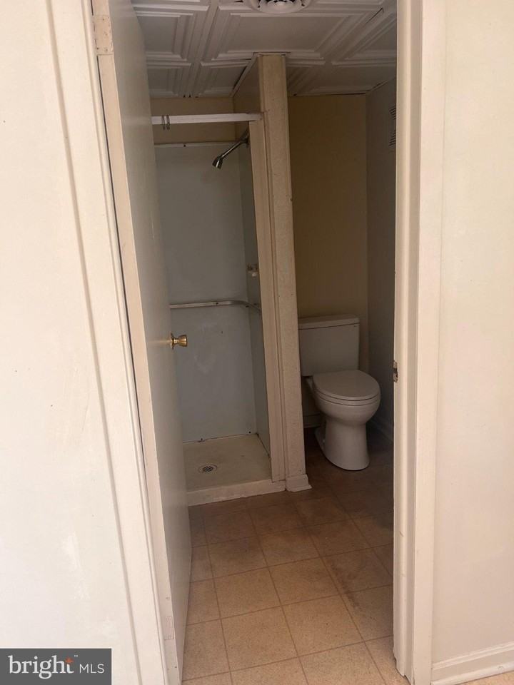 123-APT 5 E BROADDUS Avenue #5 - Photo 6 of 6